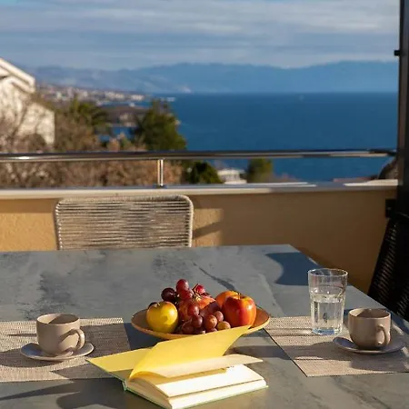 Deluxe Stunning View Apartament Jadranovo