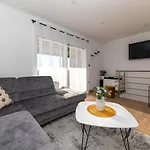 Deluxe Stunning View Apartman *
