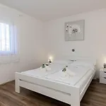 Deluxe Stunning View Apartman Jadranovo